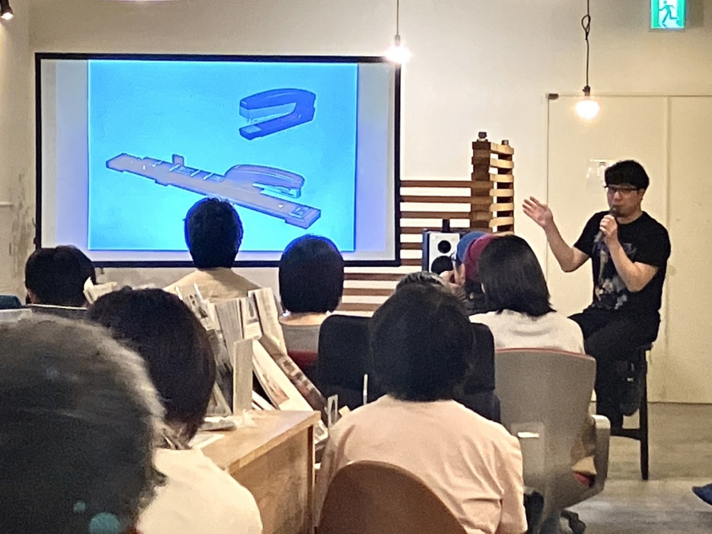 ZINEの作り方から届け方までわかるお話に! ZINEの作り方から届け方までわかるお話に!